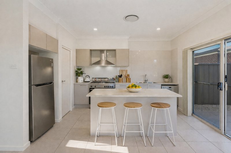 Photo - 2 Plough Street, Austral NSW 2179 - Image 5