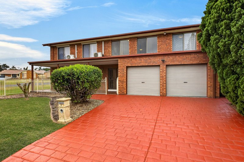Photo - 2 Plume Close, Macquarie Fields NSW 2564 - Image 1