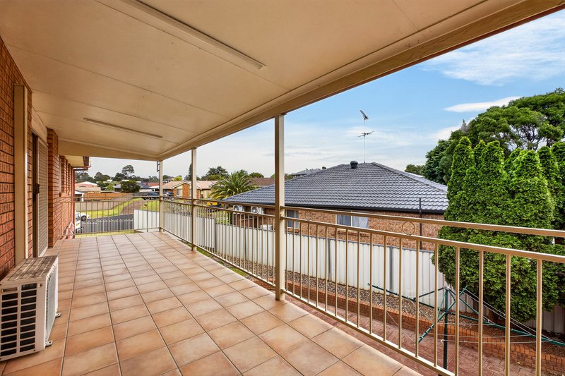 Photo - 2 Plume Close, Macquarie Fields NSW 2564 - Image 14