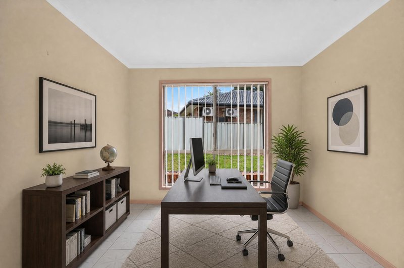 Photo - 2 Plume Close, Macquarie Fields NSW 2564 - Image 19