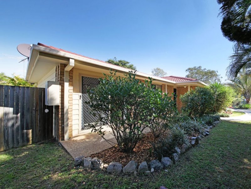 Photo - 2 Poinciana Court, Kallangur QLD 4503 - Image 21