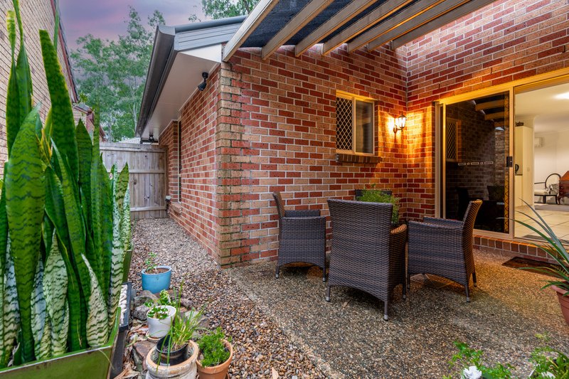 Photo - 2 Ponderosa Place, Forest Lake QLD 4078 - Image 17