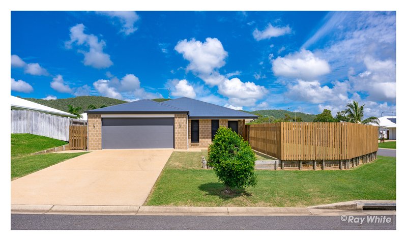 2 Port Clinton Avenue, Pacific Heights QLD 4703