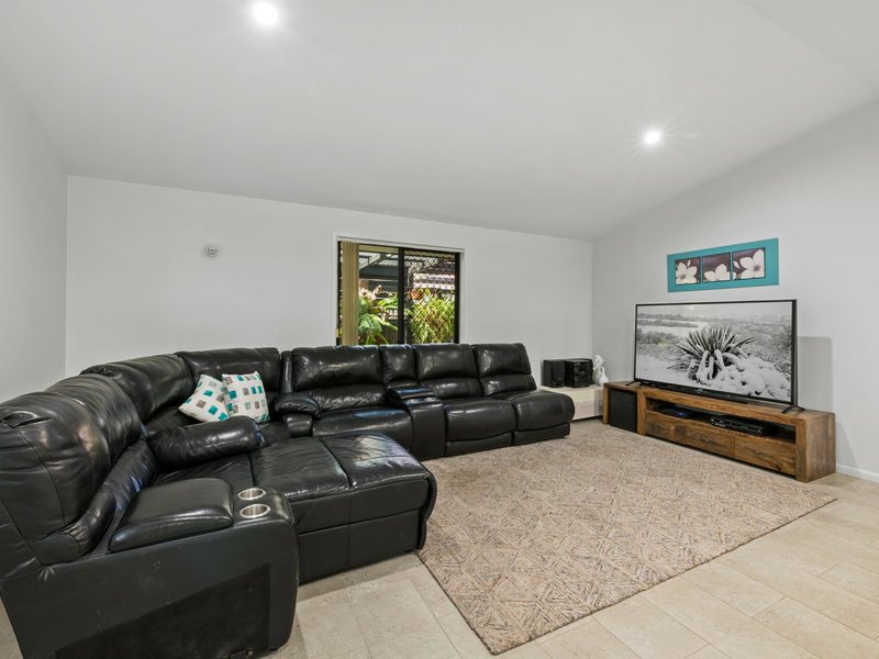 Photo - 2 Portmarnock Court, Twin Waters QLD 4564 - Image 8