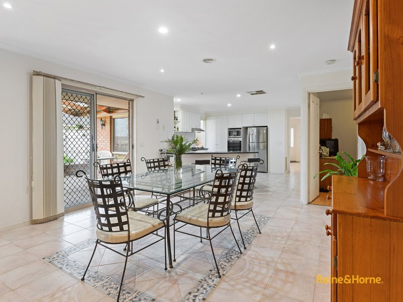 Photo - 2 Portofino Drive, Cranbourne North VIC 3977 - Image 14