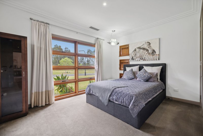 Photo - 2 Portrush Crescent, Luddenham NSW 2745 - Image 19