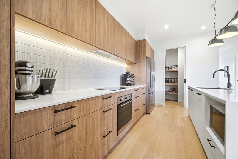 Photo - 2 Postman Walk, Clyde North VIC 3978 - Image 2