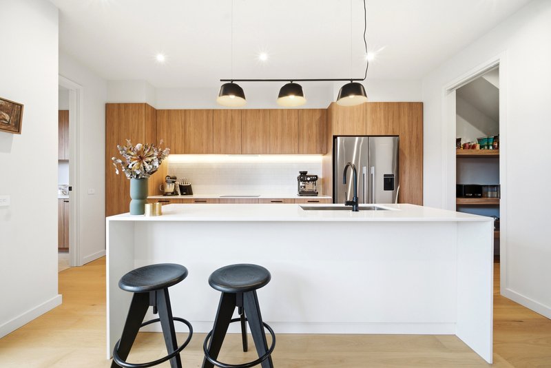 Photo - 2 Postman Walk, Clyde North VIC 3978 - Image 3