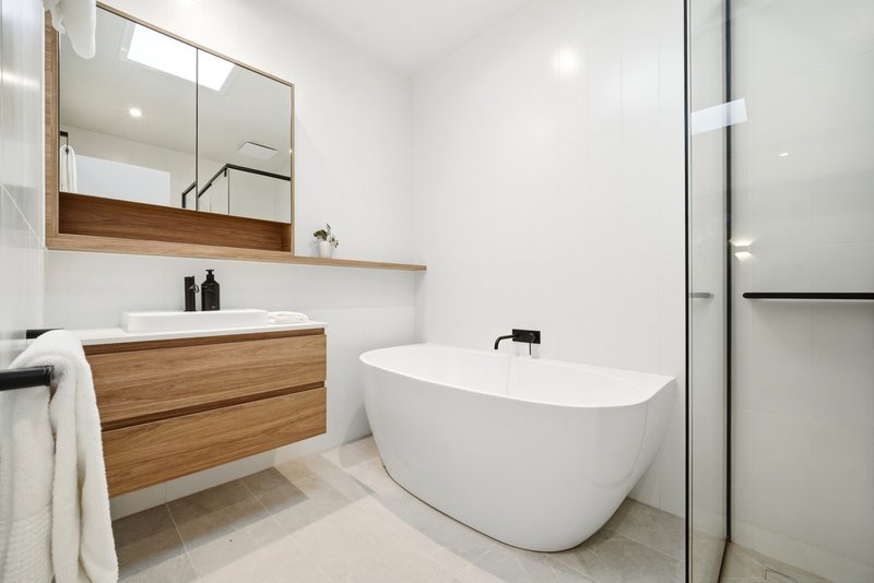 Photo - 2 Postman Walk, Clyde North VIC 3978 - Image 12