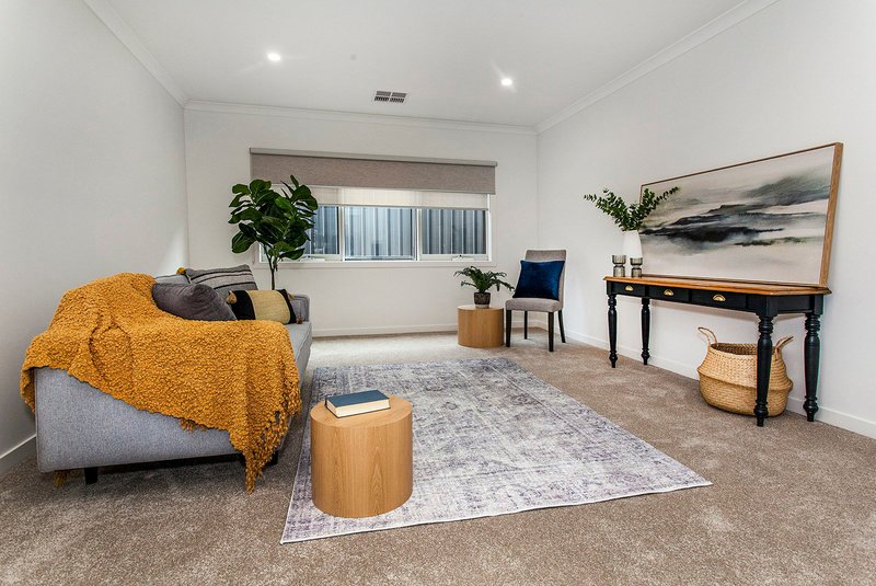 Photo - 2 Potters Rise, Lilydale VIC 3140 - Image 6