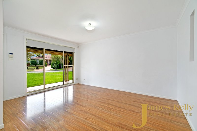 Photo - 2 Prairie Glen, Claremont Meadows NSW 2747 - Image 2