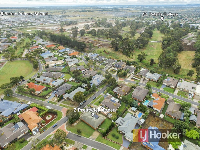 Photo - 2 Prestwick Green, Cranbourne VIC 3977 - Image 17