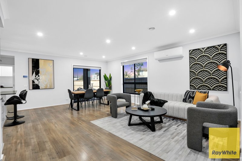 Photo - 2 Primrose Avenue, Rockbank VIC 3335 - Image 8