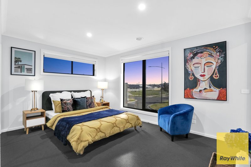 Photo - 2 Primrose Avenue, Rockbank VIC 3335 - Image 16