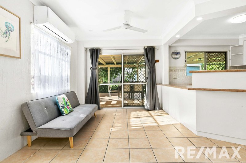 Photo - 2 Prince Street, Urangan QLD 4655 - Image 8