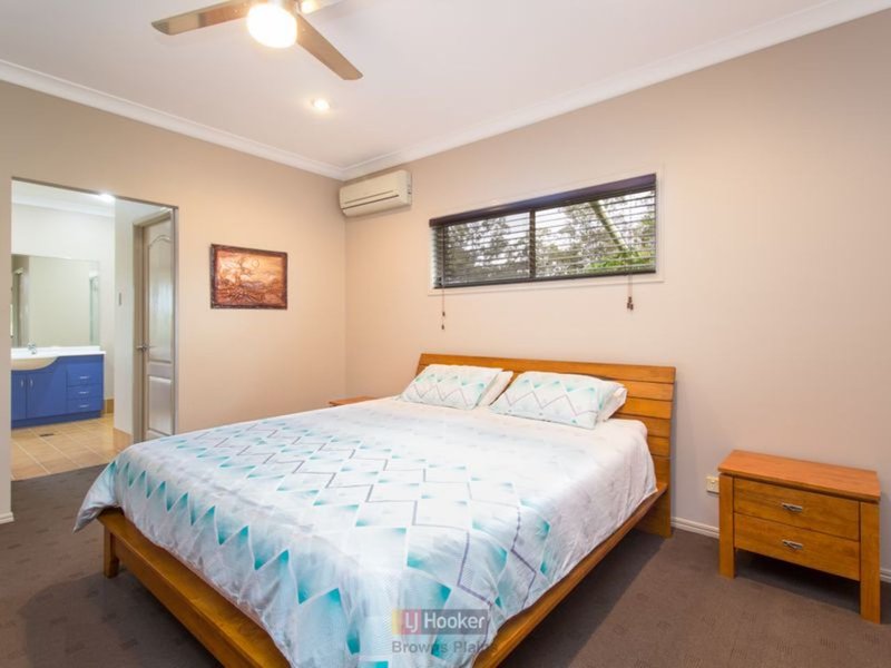 Photo - 2 Quartz Close, Greenbank QLD 4124 - Image 8