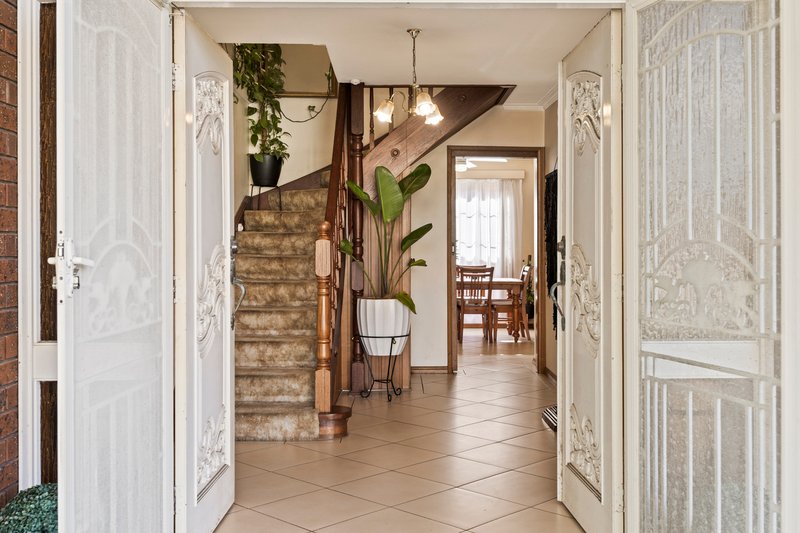 Photo - 2 Quinn Street, Bell Post Hill VIC 3215 - Image 4