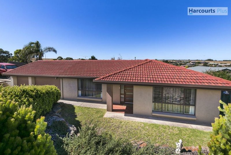 2 Quinvale Road, Hallett Cove SA 5158