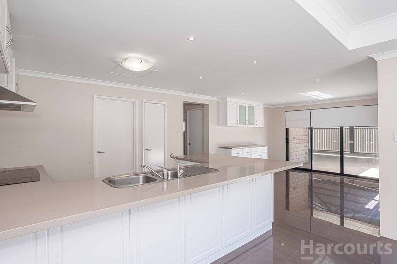 Photo - 2 Rabaul Lane, Dianella WA 6059 - Image 3