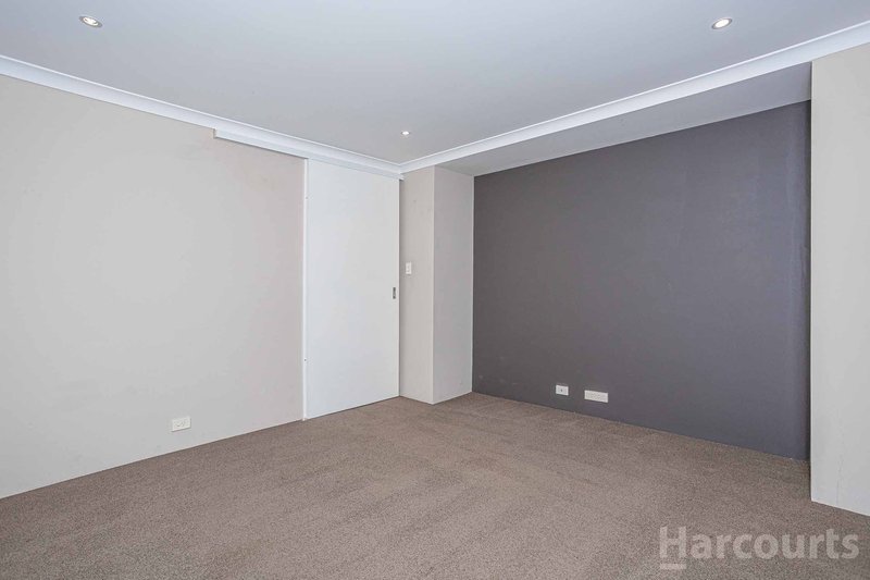 Photo - 2 Rabaul Lane, Dianella WA 6059 - Image 11