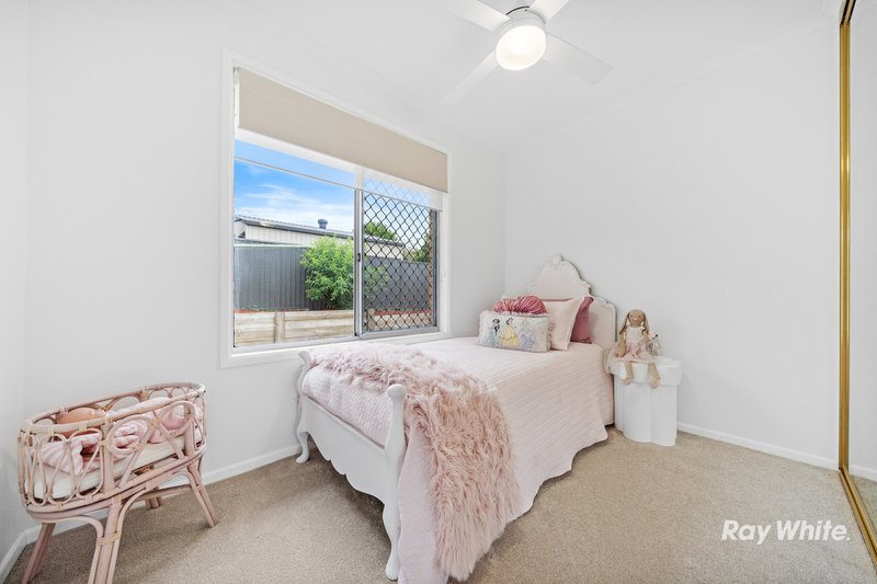 Photo - 2 Ramin Street, Crestmead QLD 4132 - Image 9