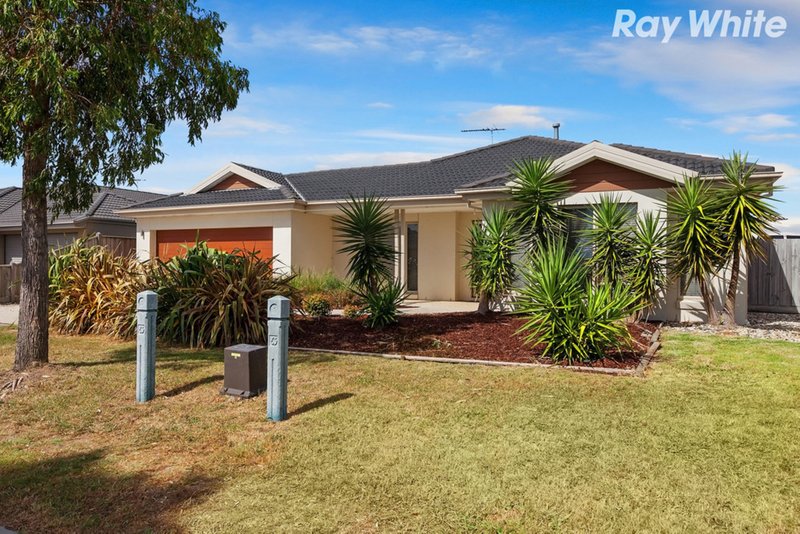 Photo - 2 Ramona Way, Pakenham VIC 3810 - Image 2