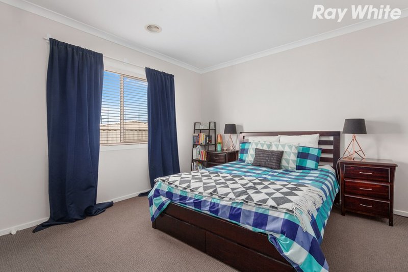 Photo - 2 Ramona Way, Pakenham VIC 3810 - Image 10