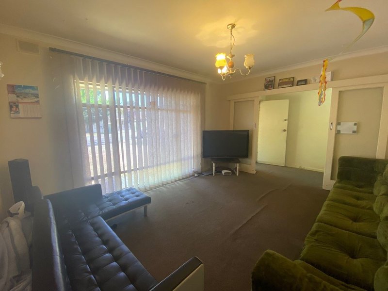 Photo - 2 Randell Road, Morphett Vale SA 5162 - Image 9