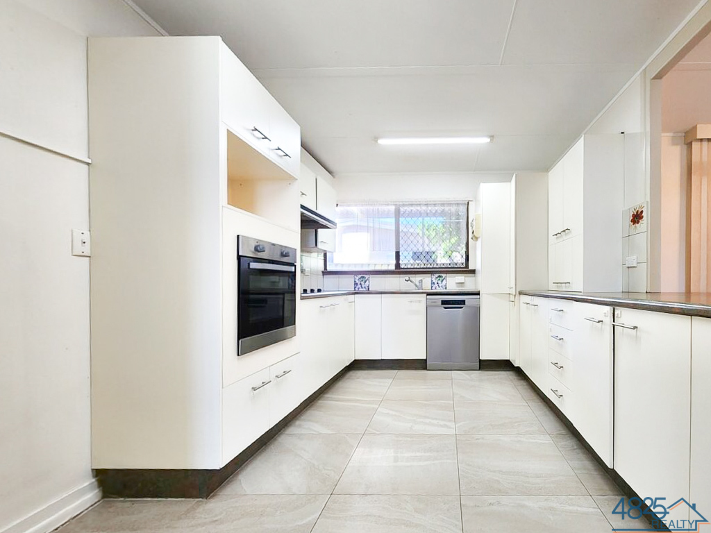 2 Raven Crescent, Townview, QLD 4825 - Image 2