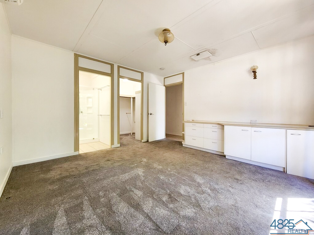 2 Raven Crescent, Townview, QLD 4825 - Image 5
