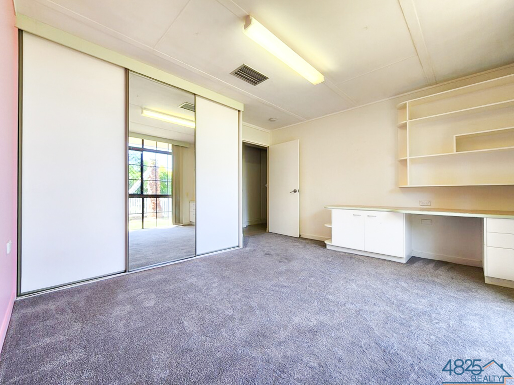 2 Raven Crescent, Townview, QLD 4825 - Image 7