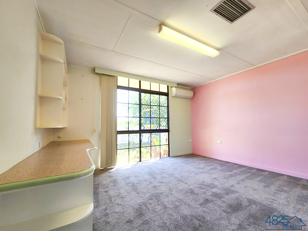 2 Raven Crescent, Townview, QLD 4825 - Image 8