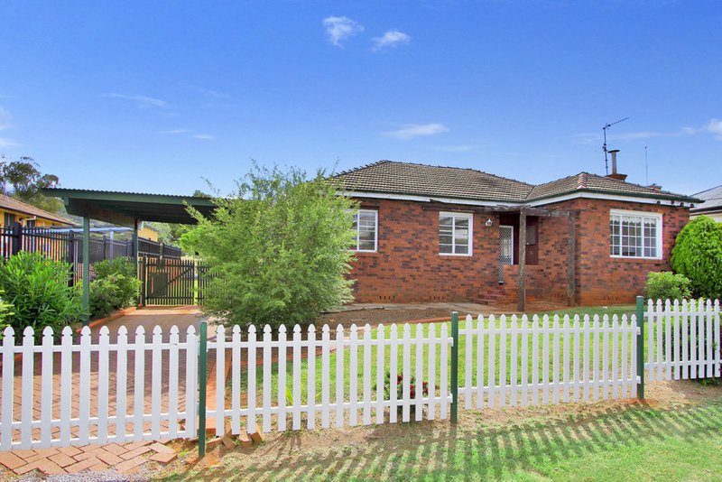 2 Rawson Avenue, North Tamworth NSW 2340