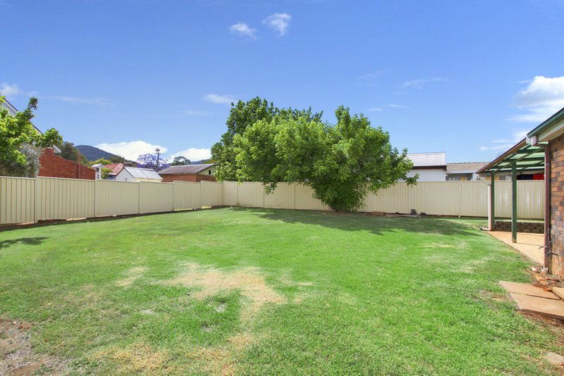 Photo - 2 Rawson Avenue, North Tamworth NSW 2340 - Image 9