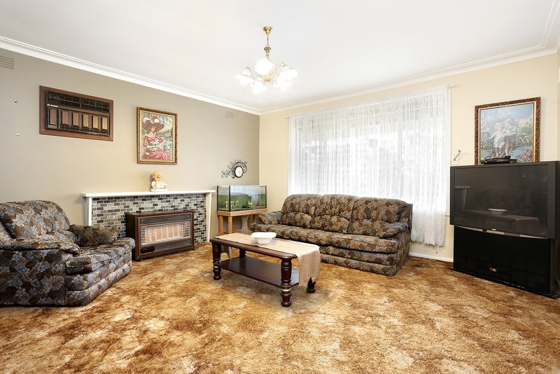 Photo - 2 Raymond Street, Lalor VIC 3075 - Image 5