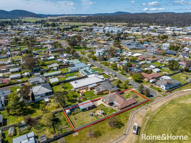 Photo - 2 Record Street, Goulburn NSW 2580 - Image 15