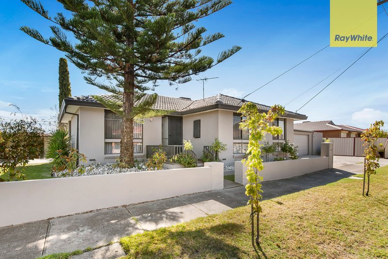 2 Redditch Crescent, Deer Park VIC 3023