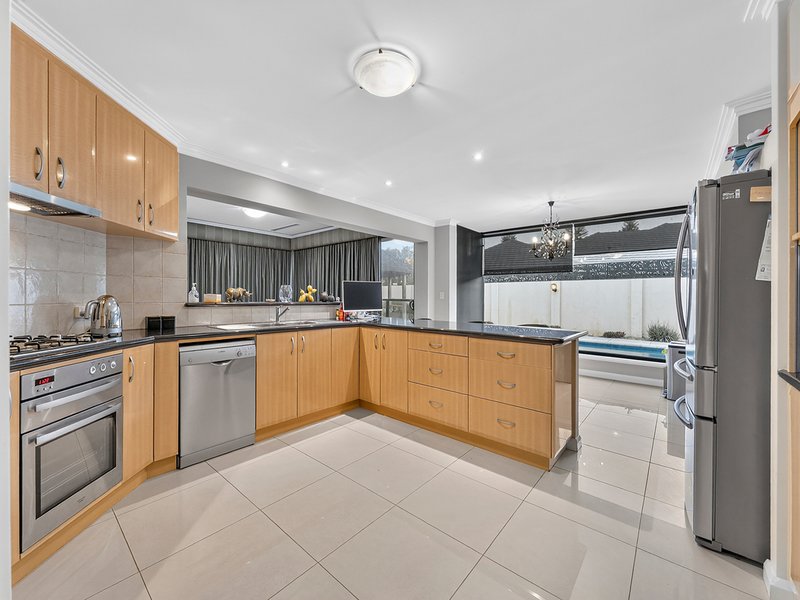 Photo - 2 Redgate Entrance, Secret Harbour WA 6173 - Image 5