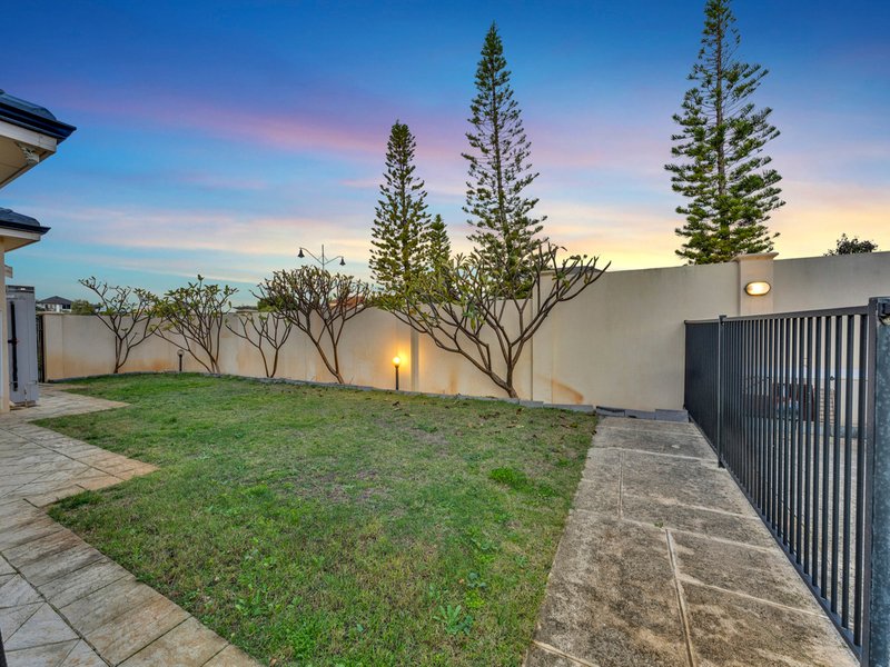 Photo - 2 Redgate Entrance, Secret Harbour WA 6173 - Image 20