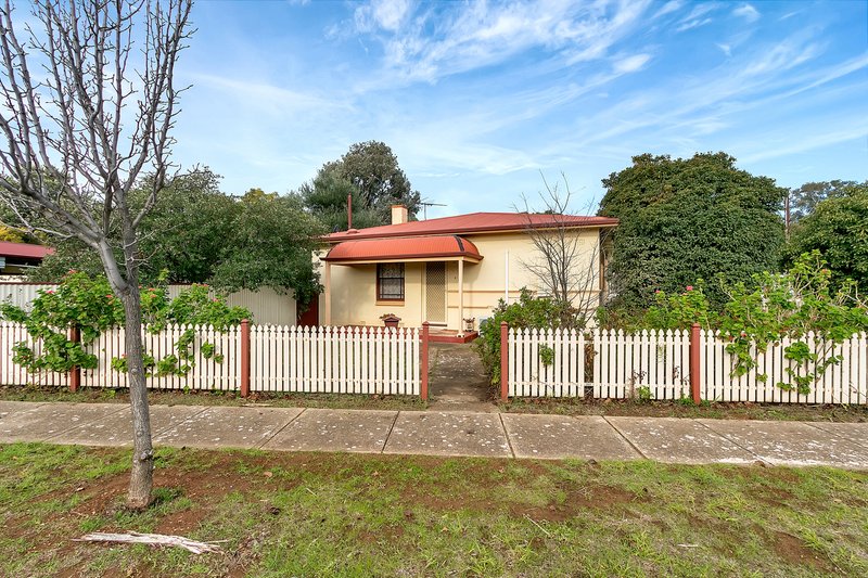 2 Redlynch Road, Salisbury North SA 5108