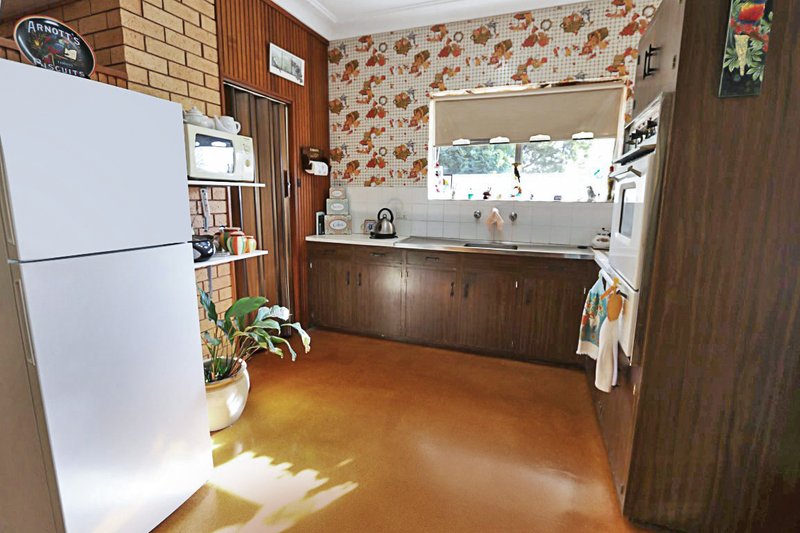 Photo - 2 Redmond Street, Temora NSW 2666 - Image 5