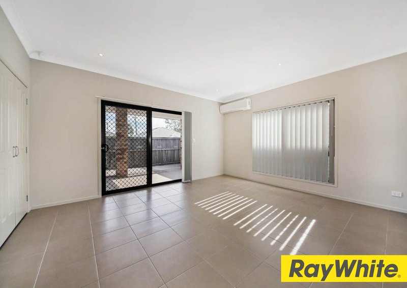 Photo - 2 Regeling Court, Loganlea QLD 4131 - Image 4