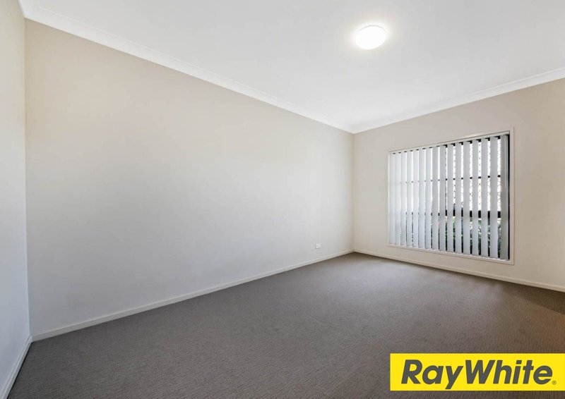 Photo - 2 Regeling Court, Loganlea QLD 4131 - Image 5