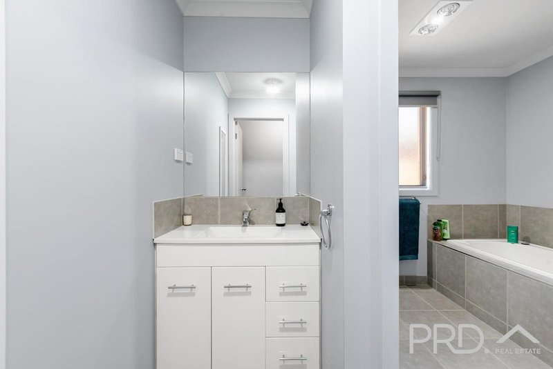 Photo - 2 Reisling Court, Mildura VIC 3500 - Image 11