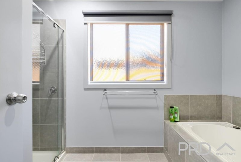 Photo - 2 Reisling Court, Mildura VIC 3500 - Image 12