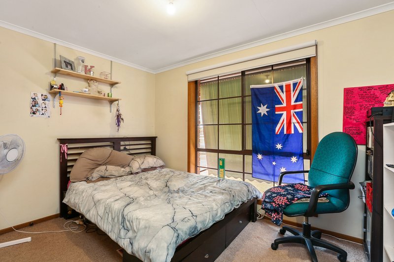 Photo - 2 Remington Street, Corio VIC 3214 - Image 4