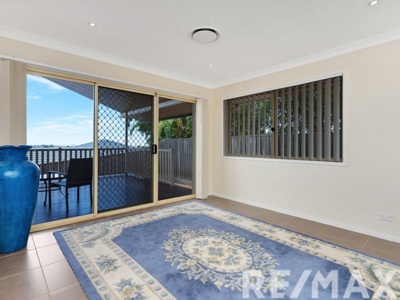 Photo - 2 Renfrew Drive, Highland Park QLD 4211 - Image 15