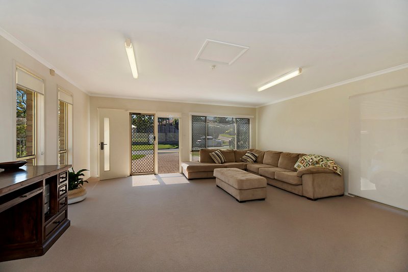 Photo - 2 Renmano Court, Buderim QLD 4556 - Image 4