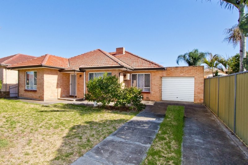 2 Richardson Avenue, Findon SA 5023