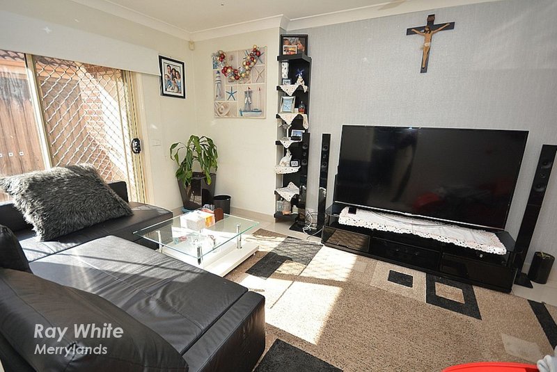 Photo - 2 Richlands Place, Prestons NSW 2170 - Image 3